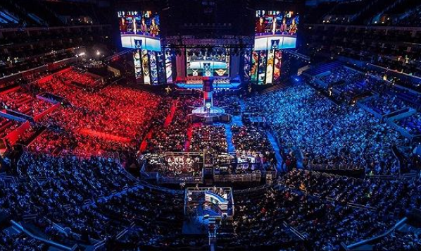 克兰站女单 克兰站女单