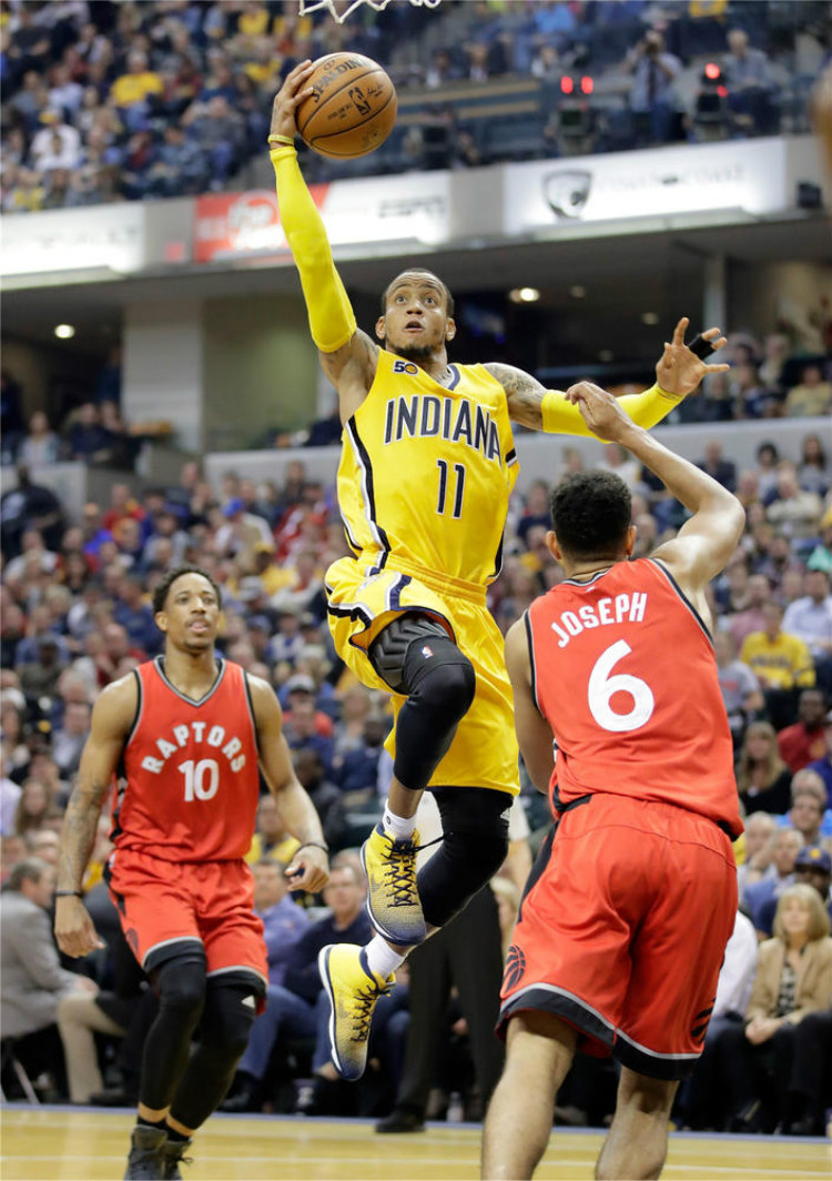 他在关键时 他在关键时