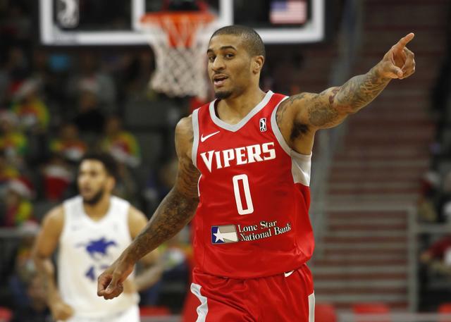 团队配合默 团队配合默