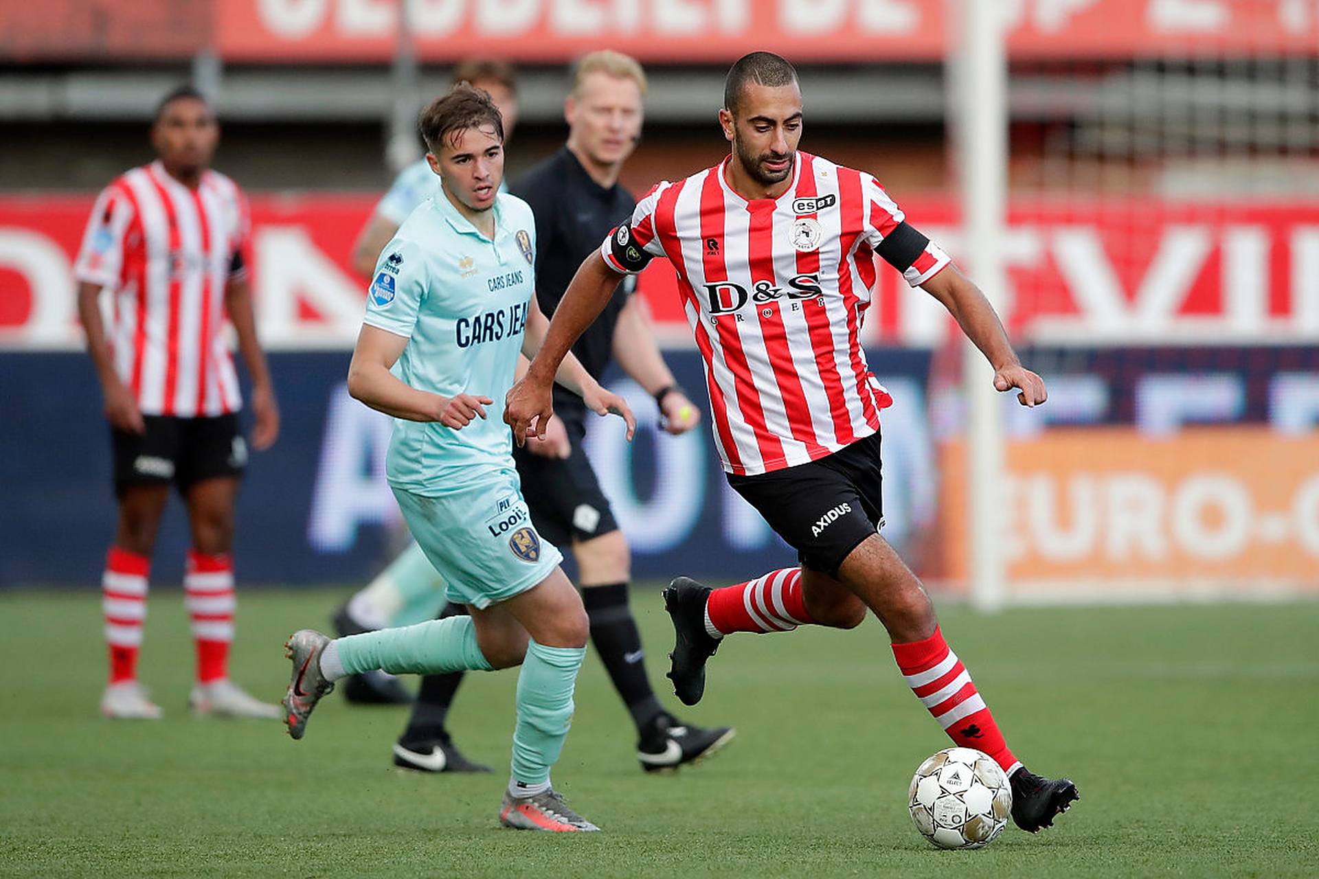 在某些比赛 在某些比赛