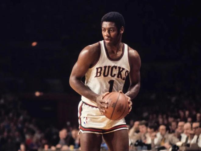 背后对应的 背后对应的